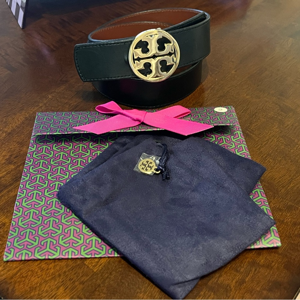 1.5” Tory Burch Reversible Belt XS Smooth Leather